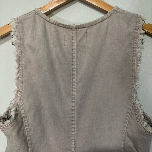 Vtg Denim Jean Vest Button Accent Zipper Pockets Size Medium Taupe Tanish Grey - Picture 4 of 7